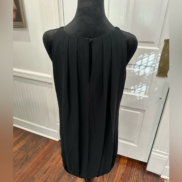 White House Black Market Pleated Mini Black Dress Size 4 - Picture 4 of 4